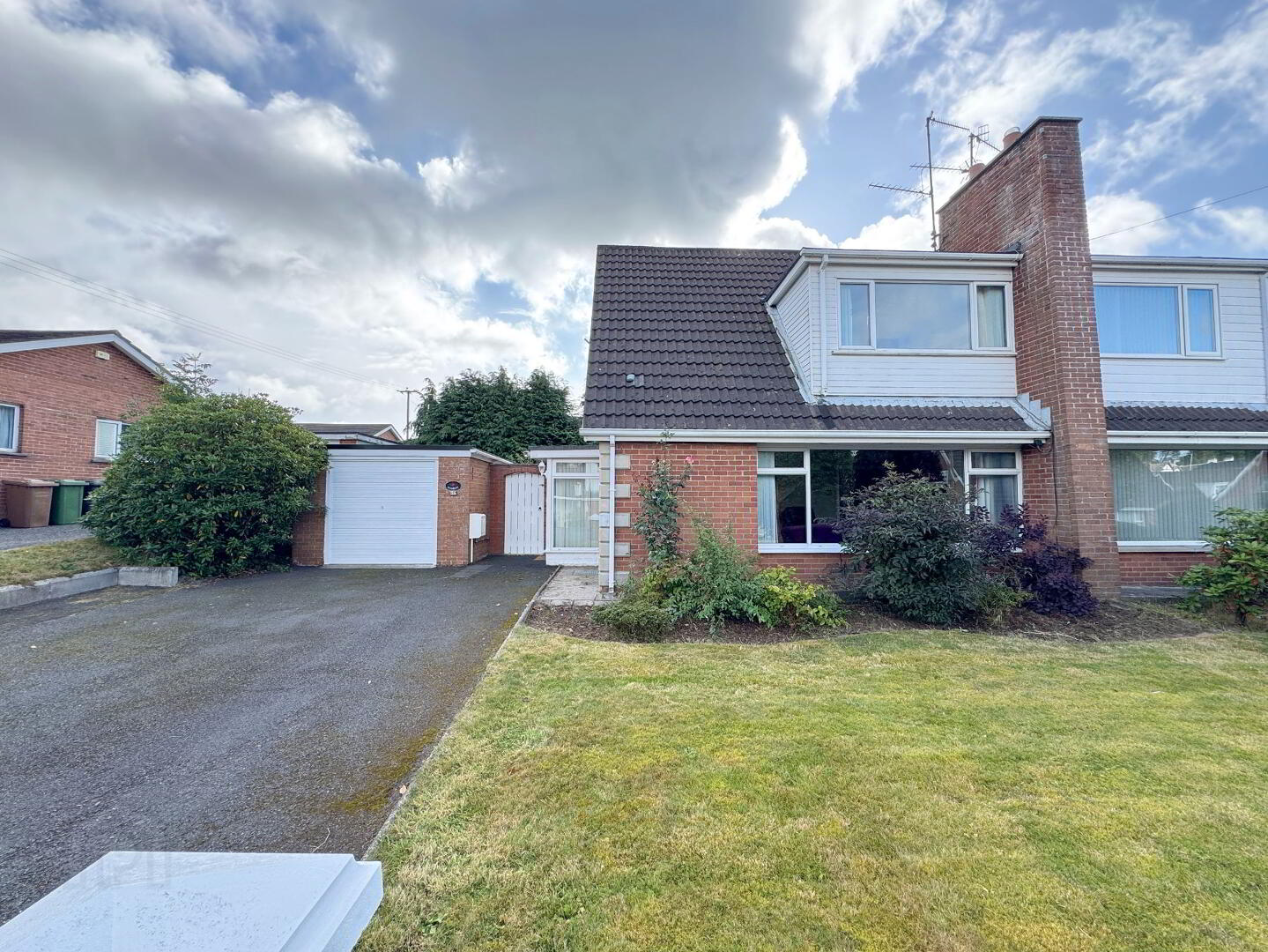 36 Edenvale Avenue 1 of 17