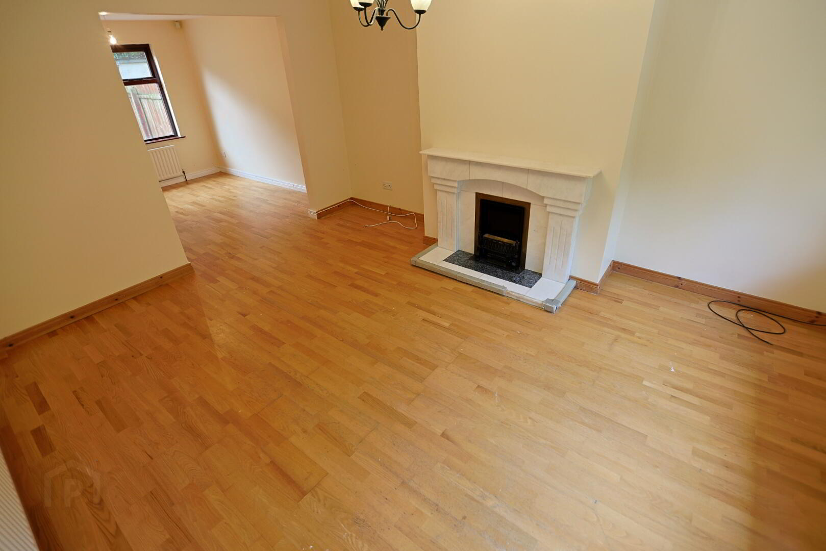 1 Village Mews 6 of 47