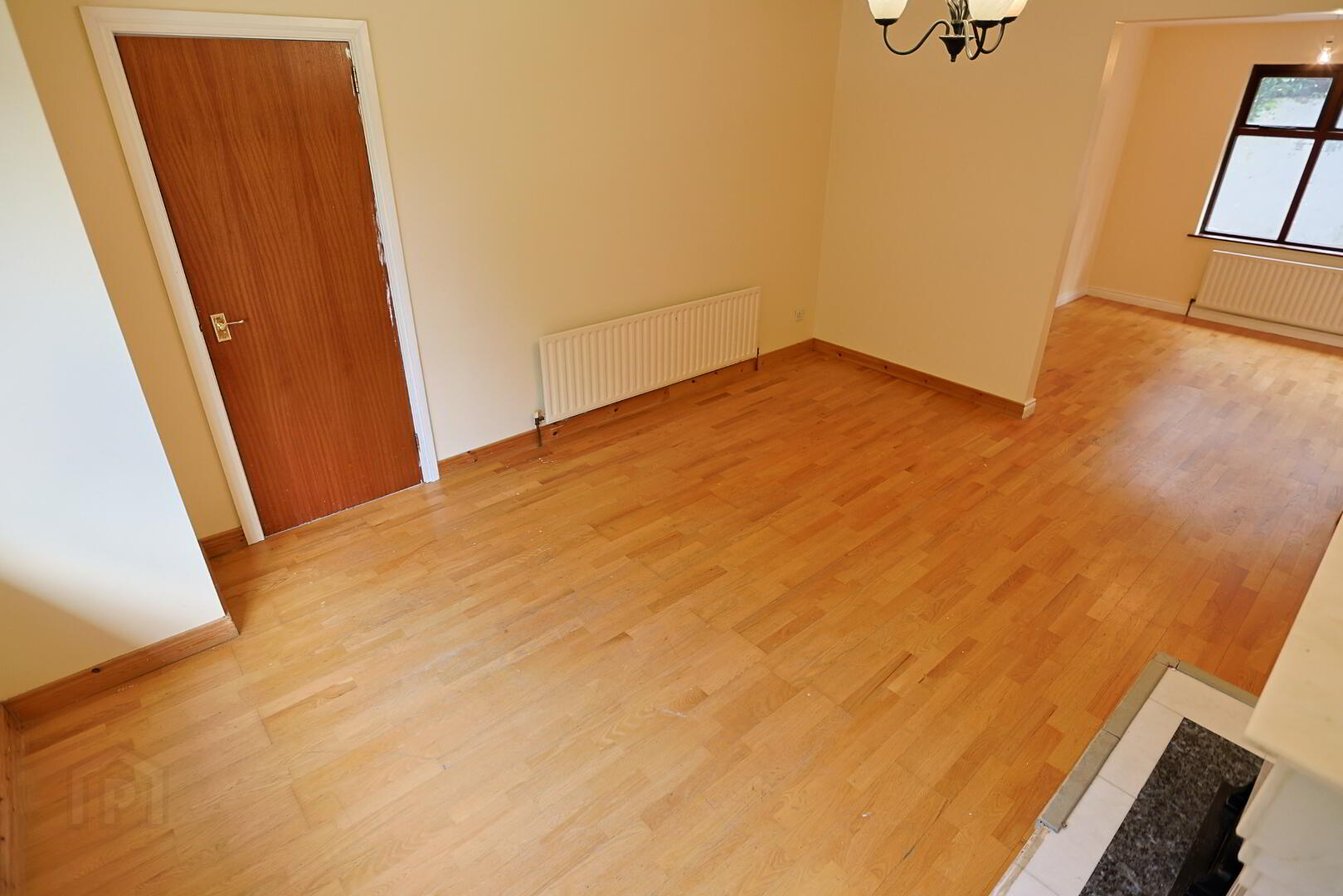 1 Village Mews 9 of 47