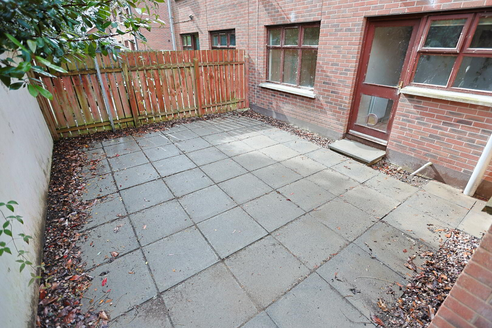 1 Village Mews 43 of 47