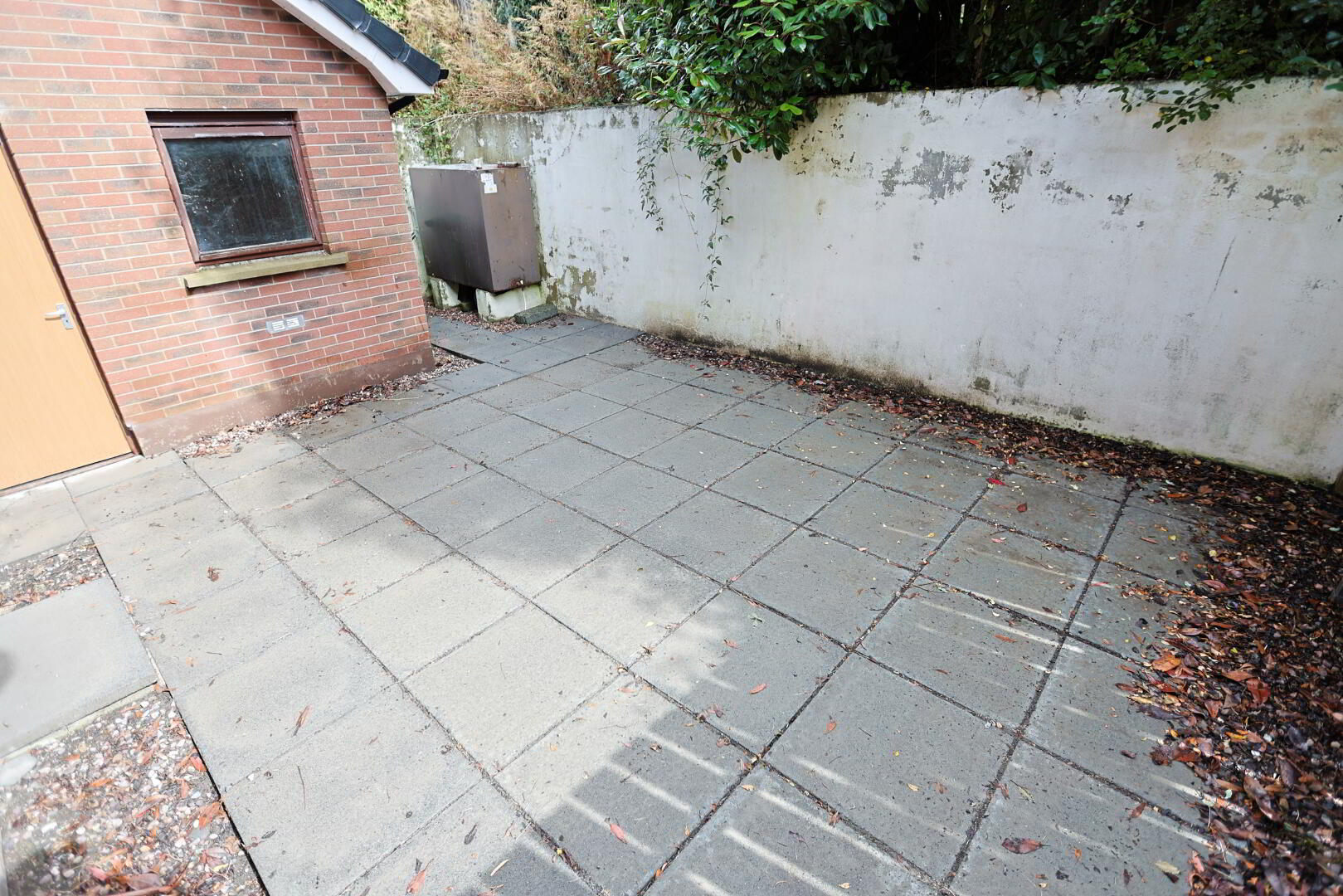 1 Village Mews 42 of 47