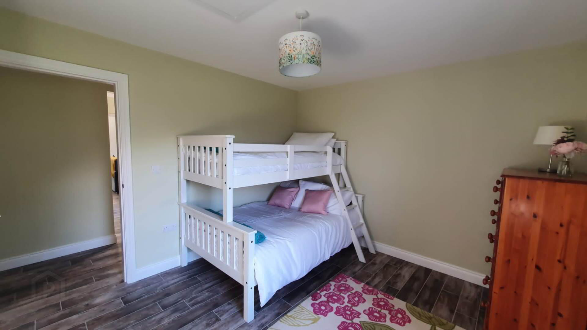 111 Magheramore Road 7 of 12