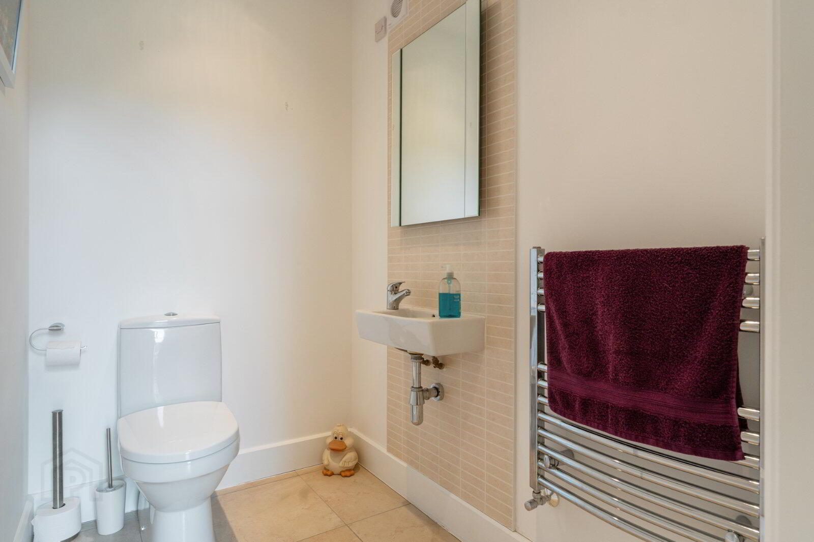 17 Helensview Park 6 of 45