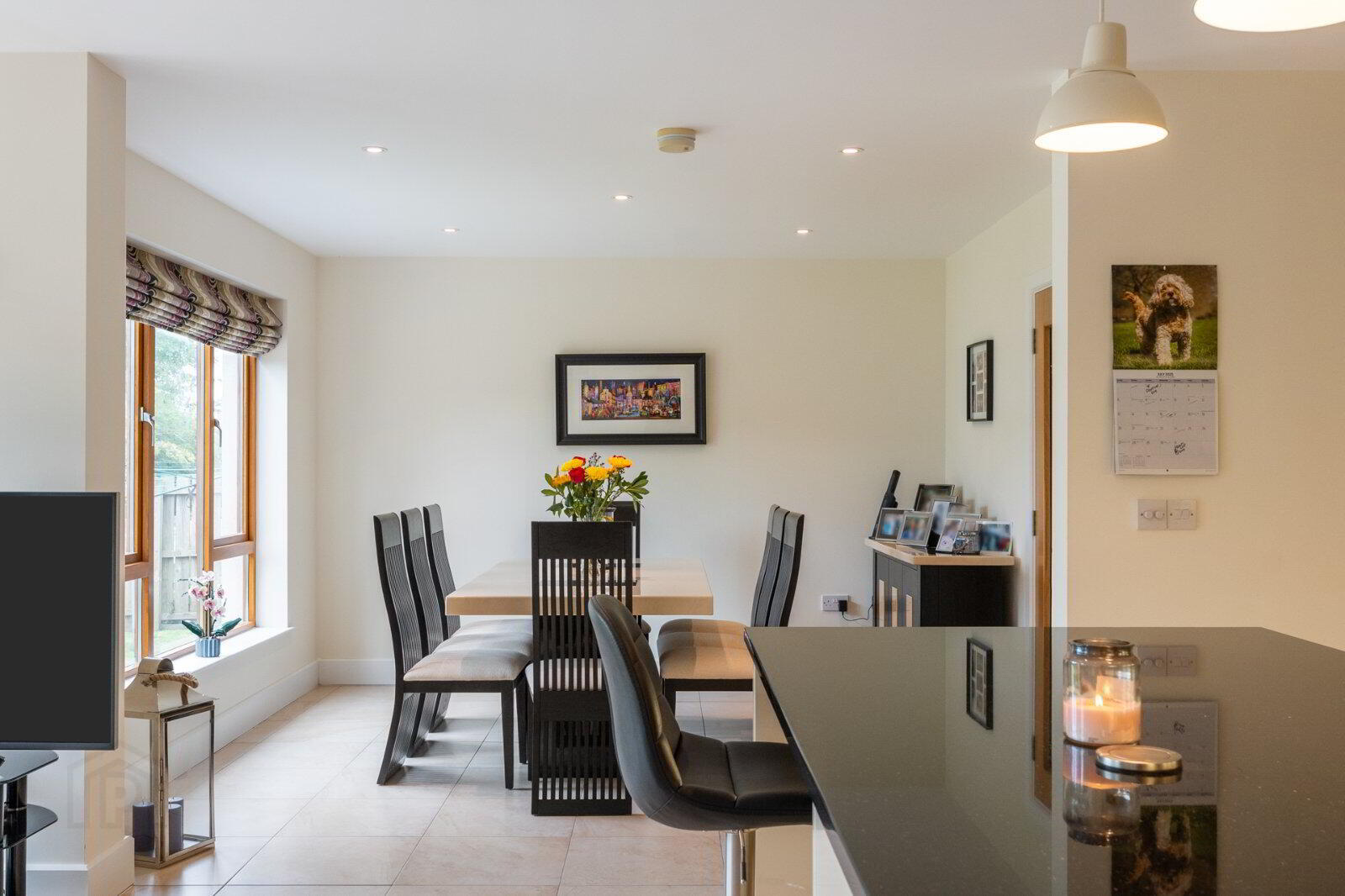 17 Helensview Park 18 of 45