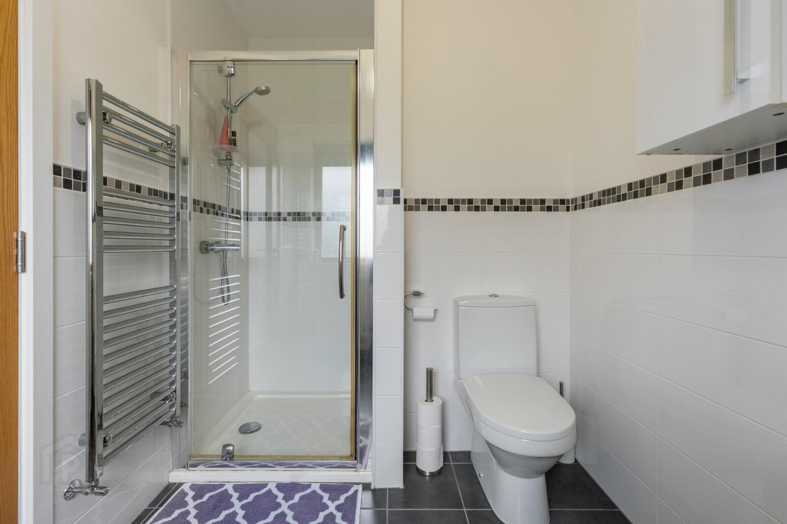 17 Helensview Park 31 of 45