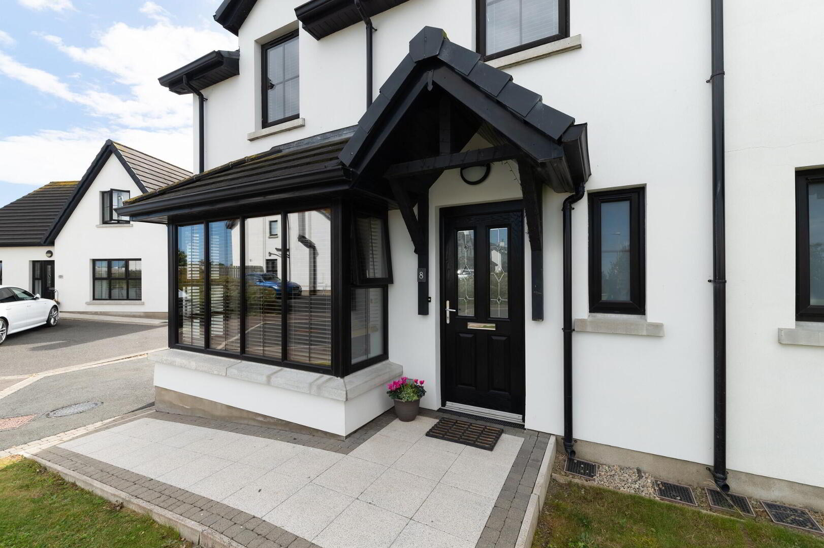 property description image