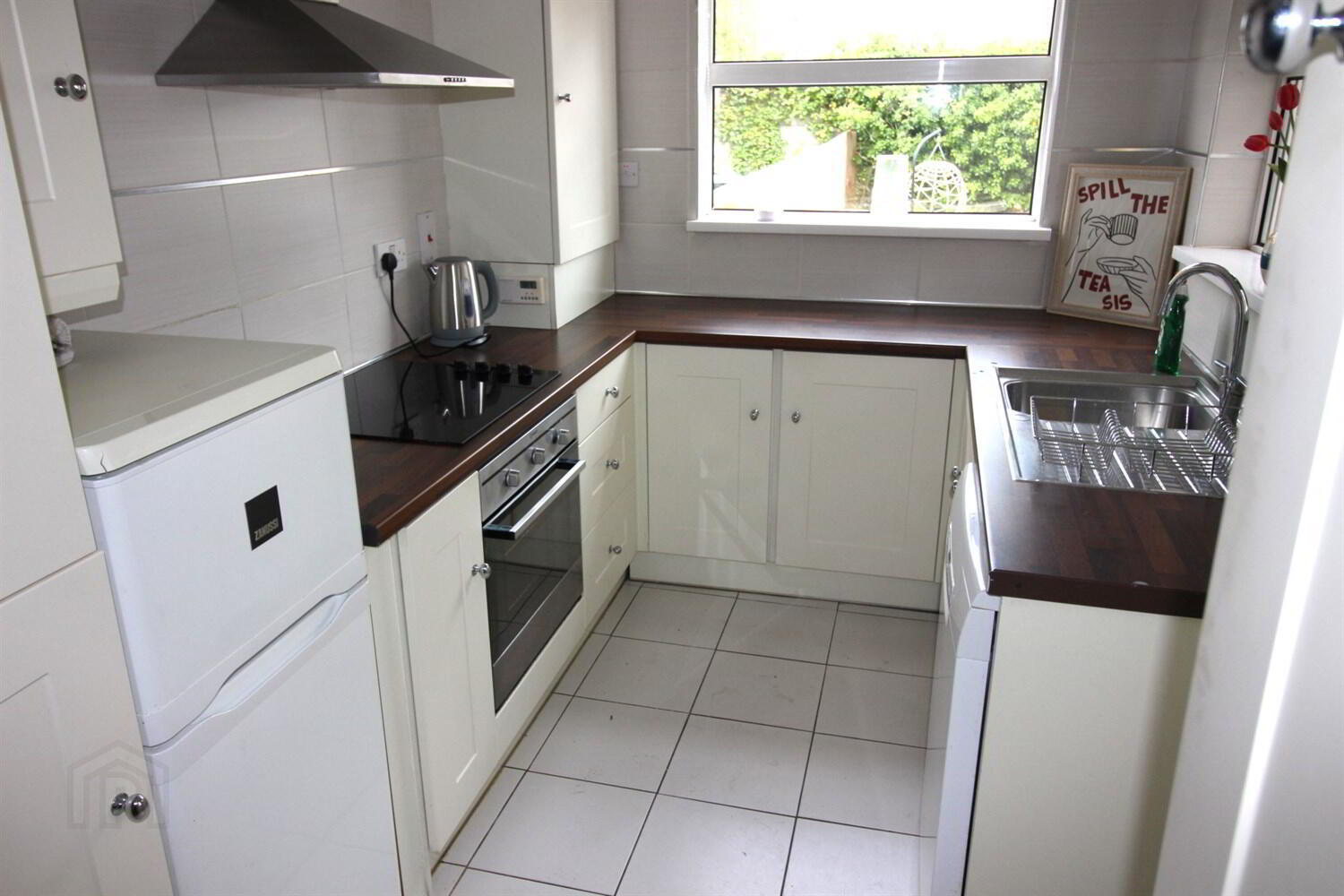 12 Weston Drive 3 of 4