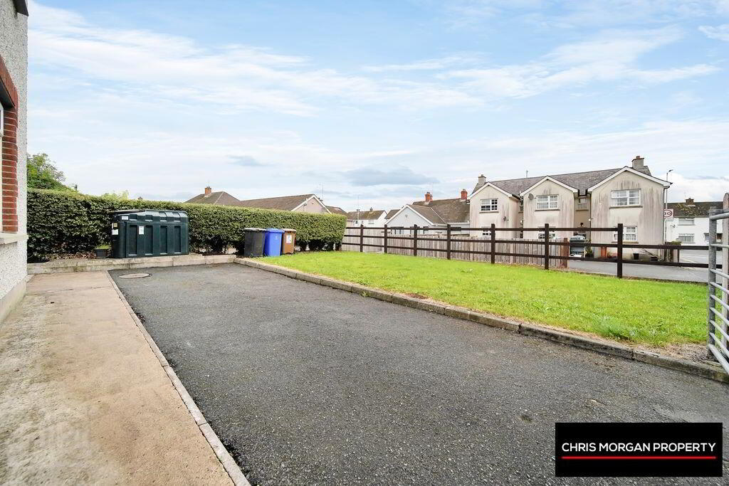 1 Henry Place, Currans Brae 4 of 27