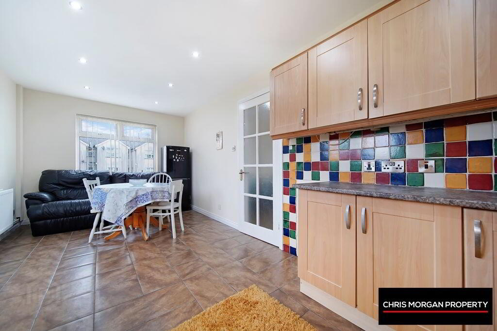 1 Henry Place, Currans Brae 13 of 27