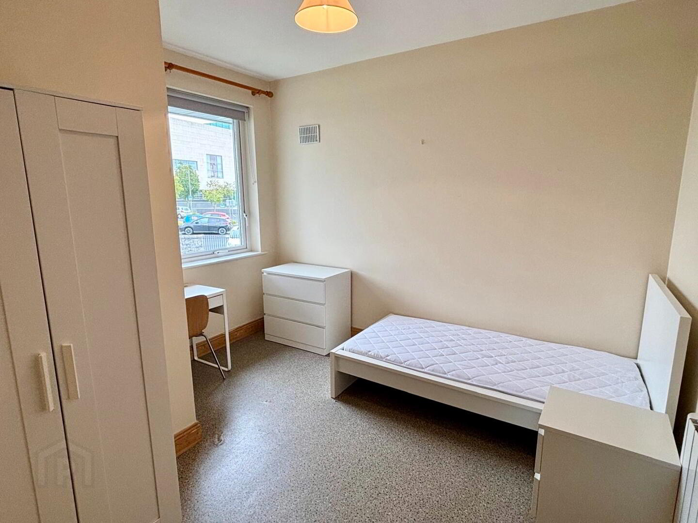 Apartment 4, Carrig Abhainn 11 of 16