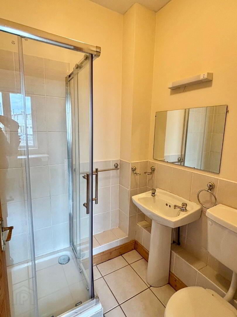 Apartment 4, Carrig Abhainn 12 of 16
