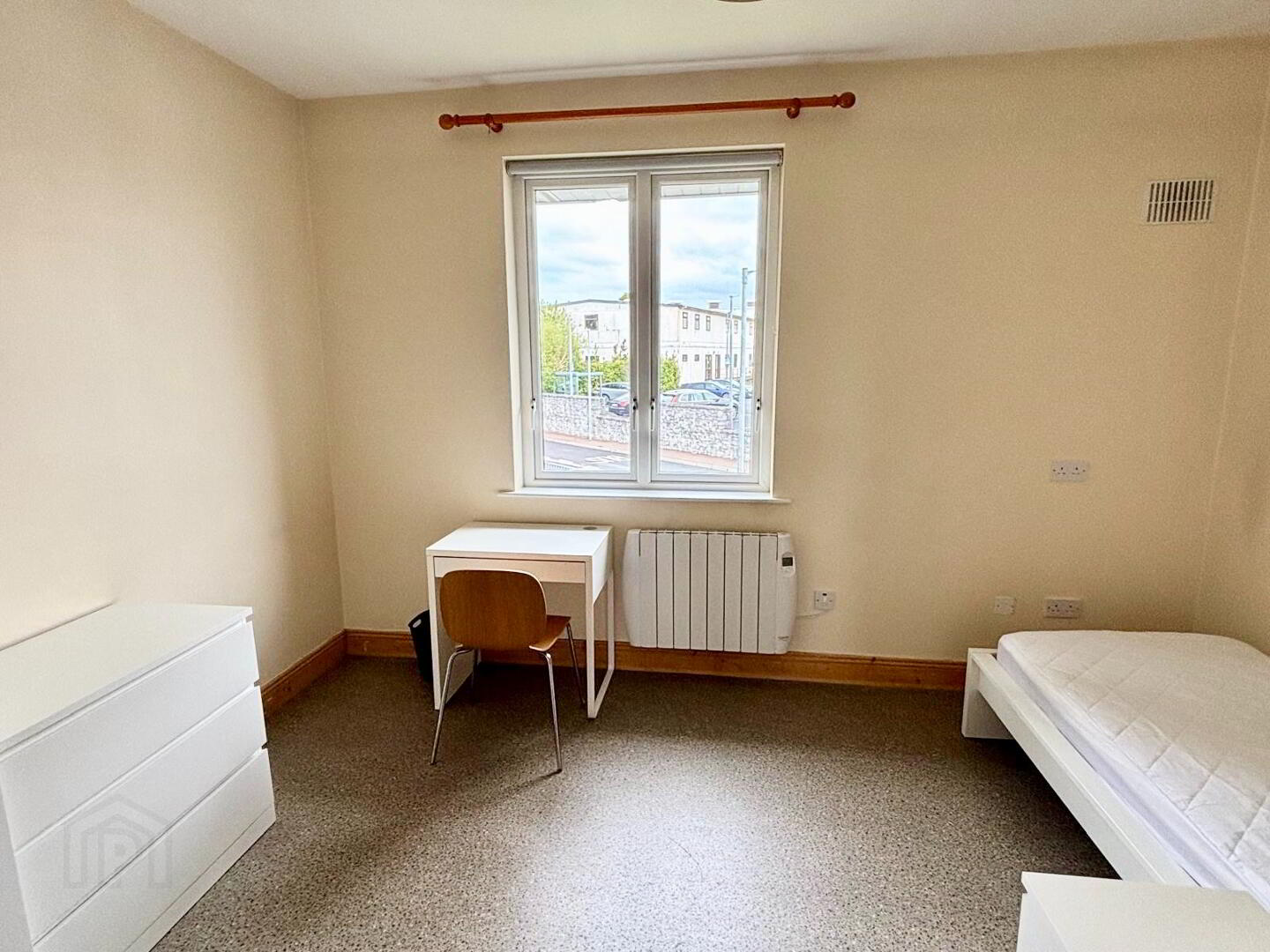 Apartment 4, Carrig Abhainn 13 of 16