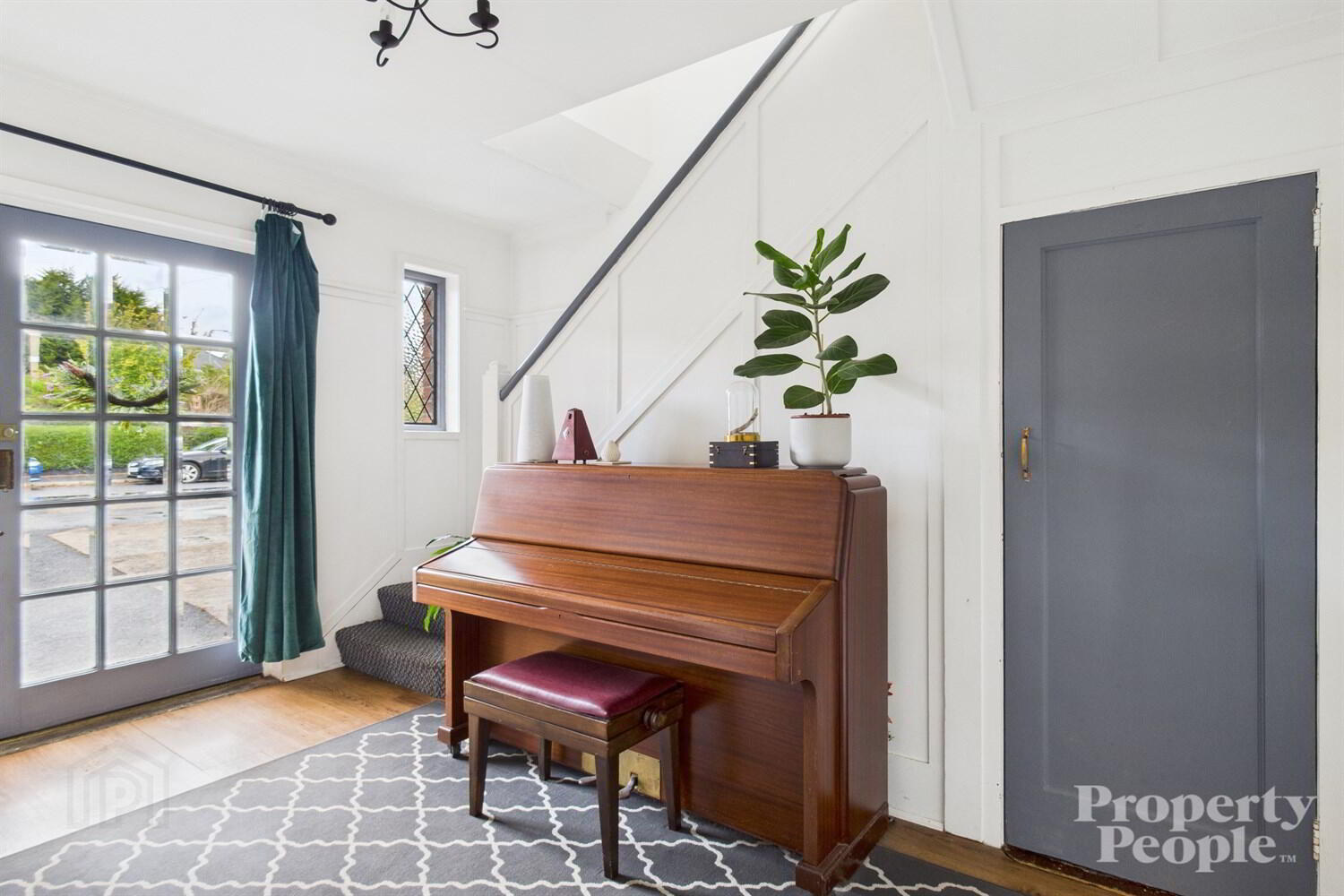 66 Sunningdale Park 2 of 28
