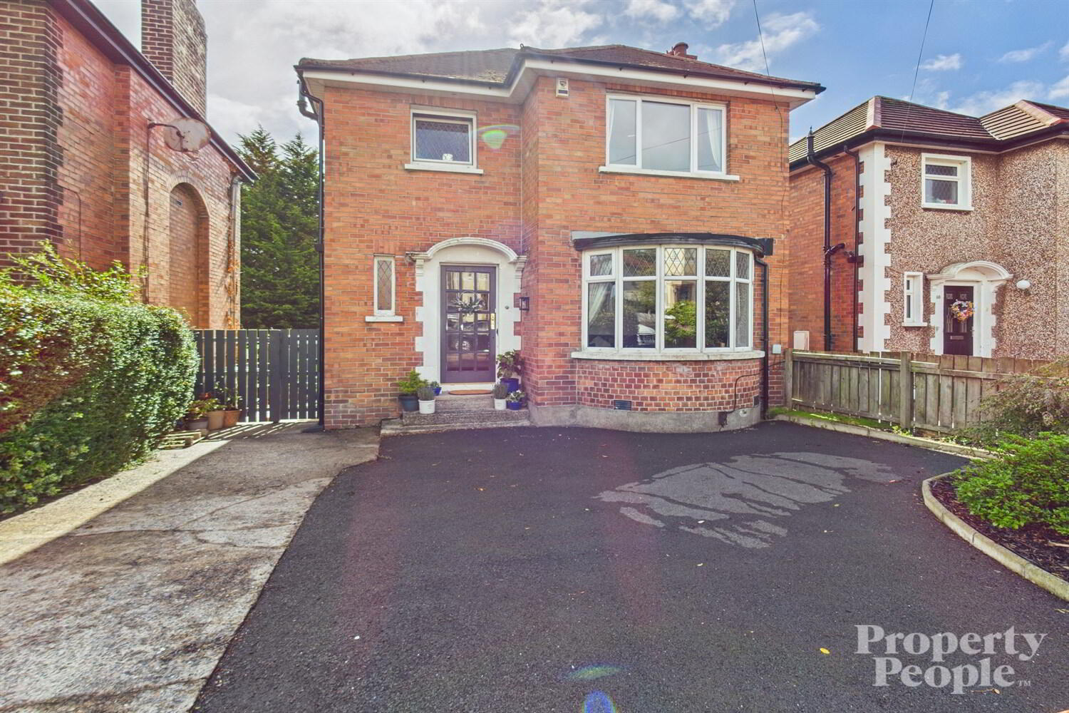 66 Sunningdale Park 1 of 28
