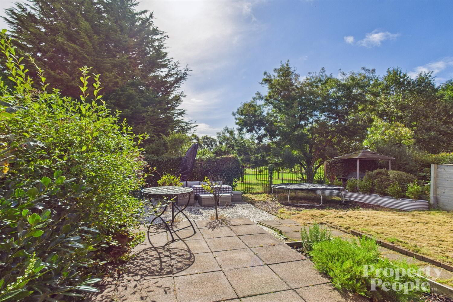 66 Sunningdale Park 26 of 28