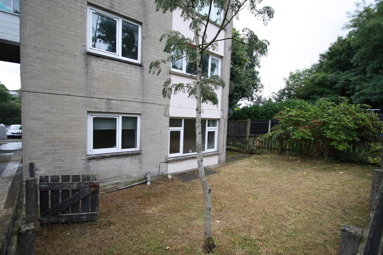 27 Hillcrest Drive 4 of 17