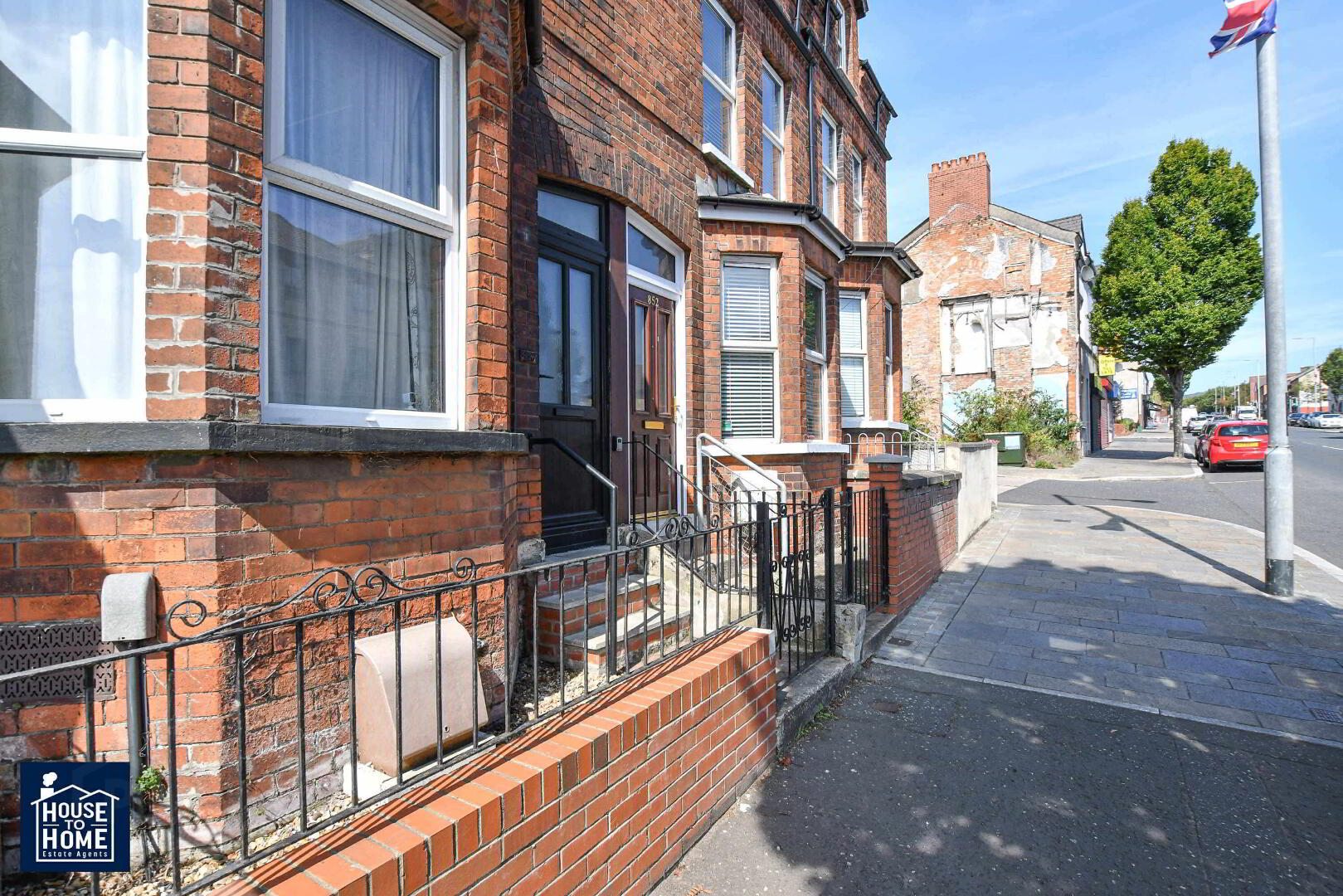 850 Crumlin Road 3 of 29