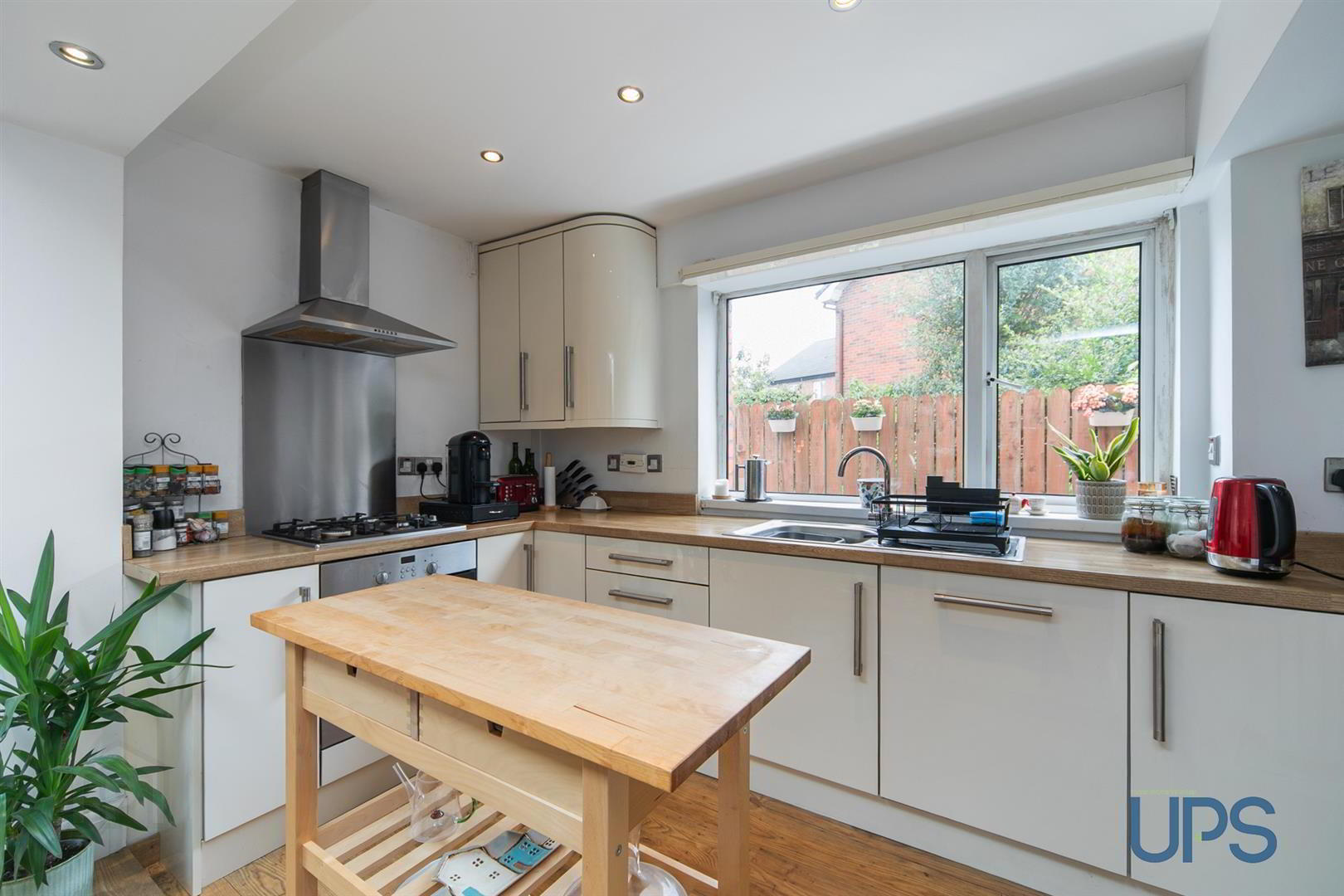 12 Ardmore Avenue 12 of 32
