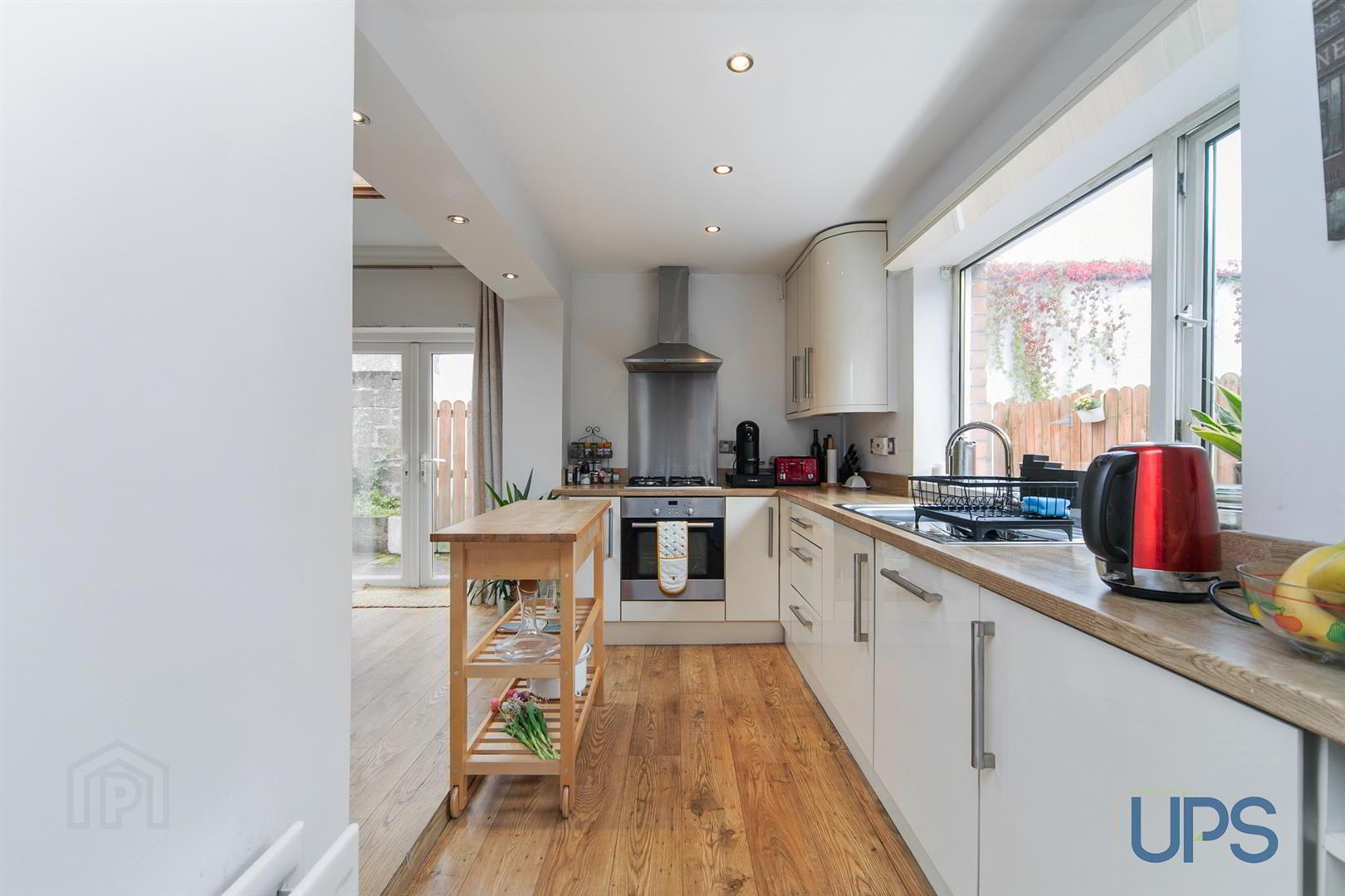 12 Ardmore Avenue 13 of 32