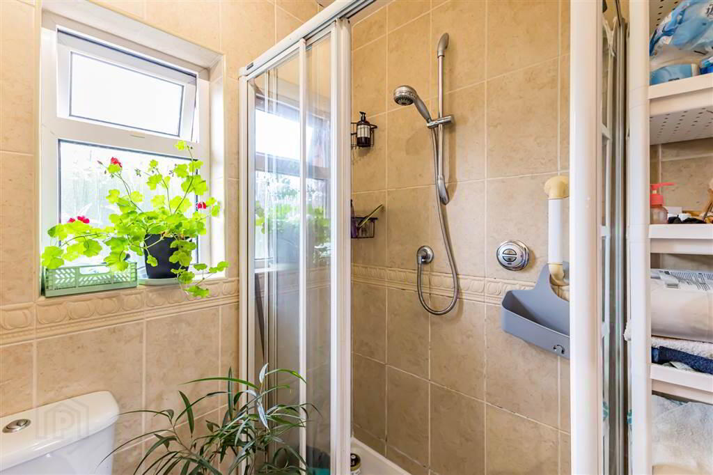 7 Silverstream Park 17 of 22