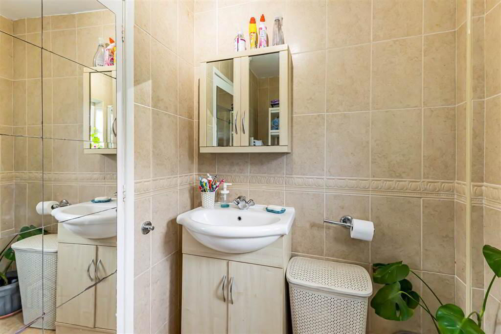 7 Silverstream Park 18 of 22