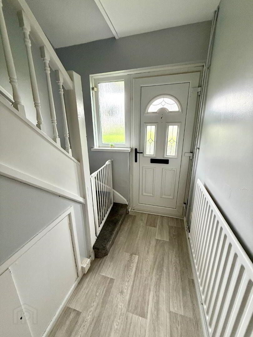 17 Glenside Road 5 of 24