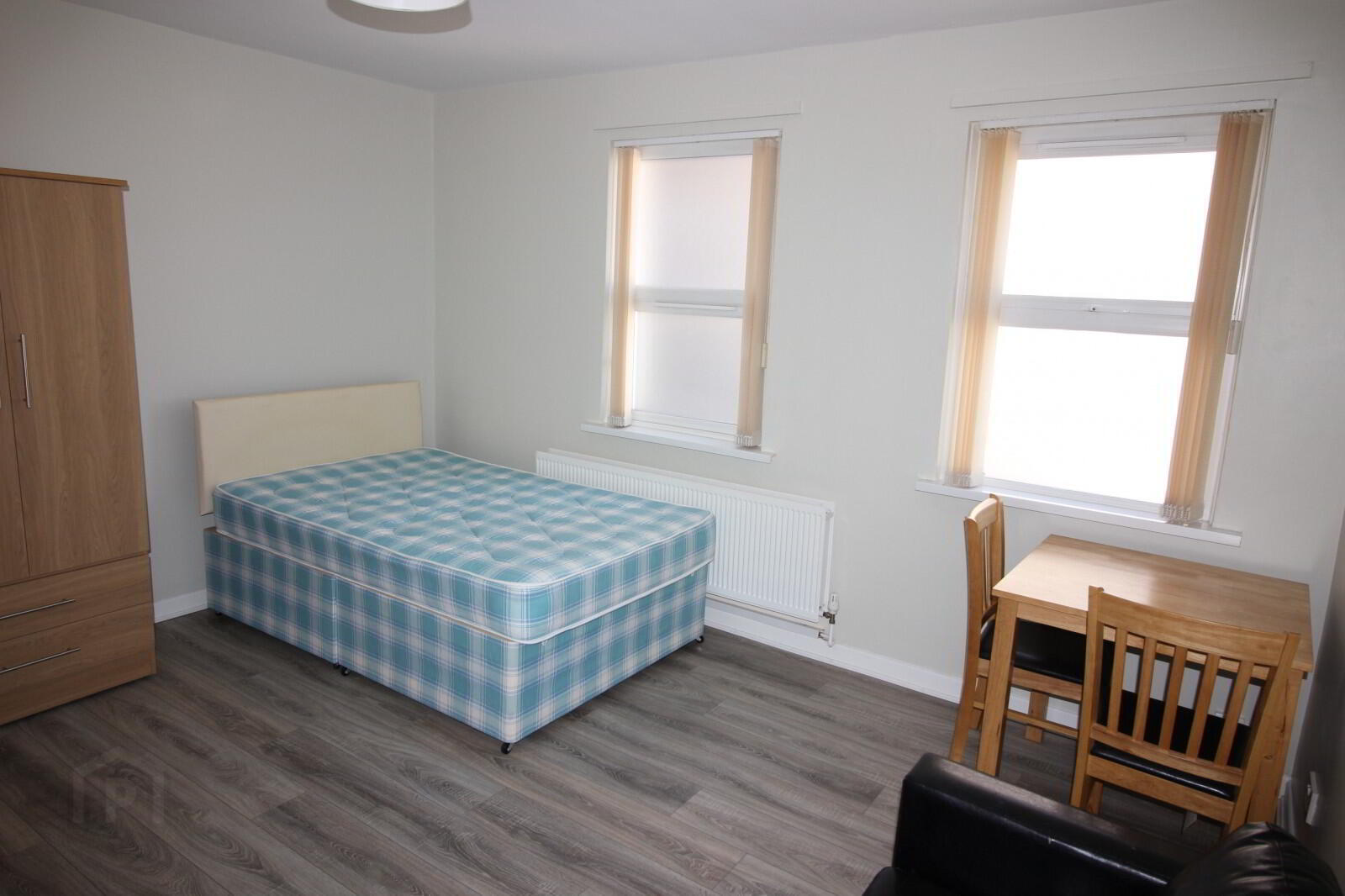 2, 32 Stranmillis Road 3 of 4