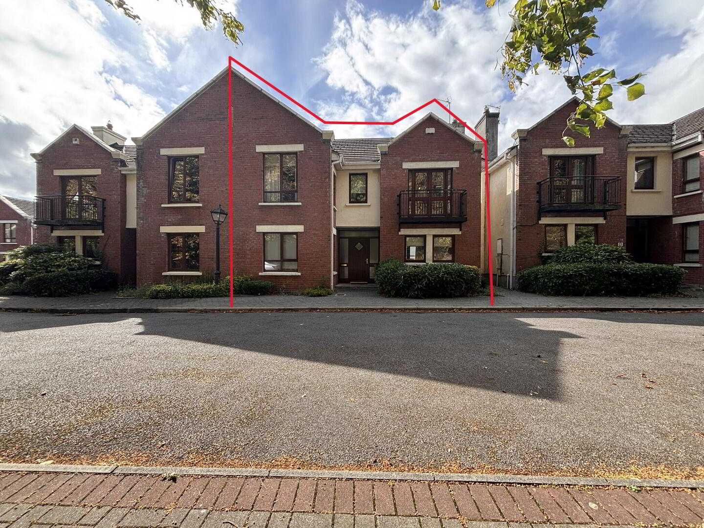 7 Saint Stephen's Grove 1 of 17