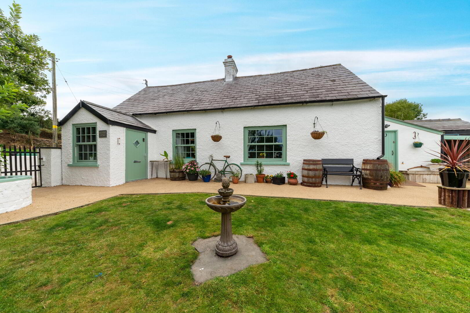 Hollytree Cottage, 10 Deer Park Road 9 of 88