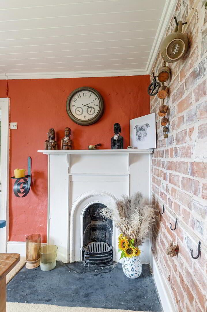Hollytree Cottage, 10 Deer Park Road 25 of 88
