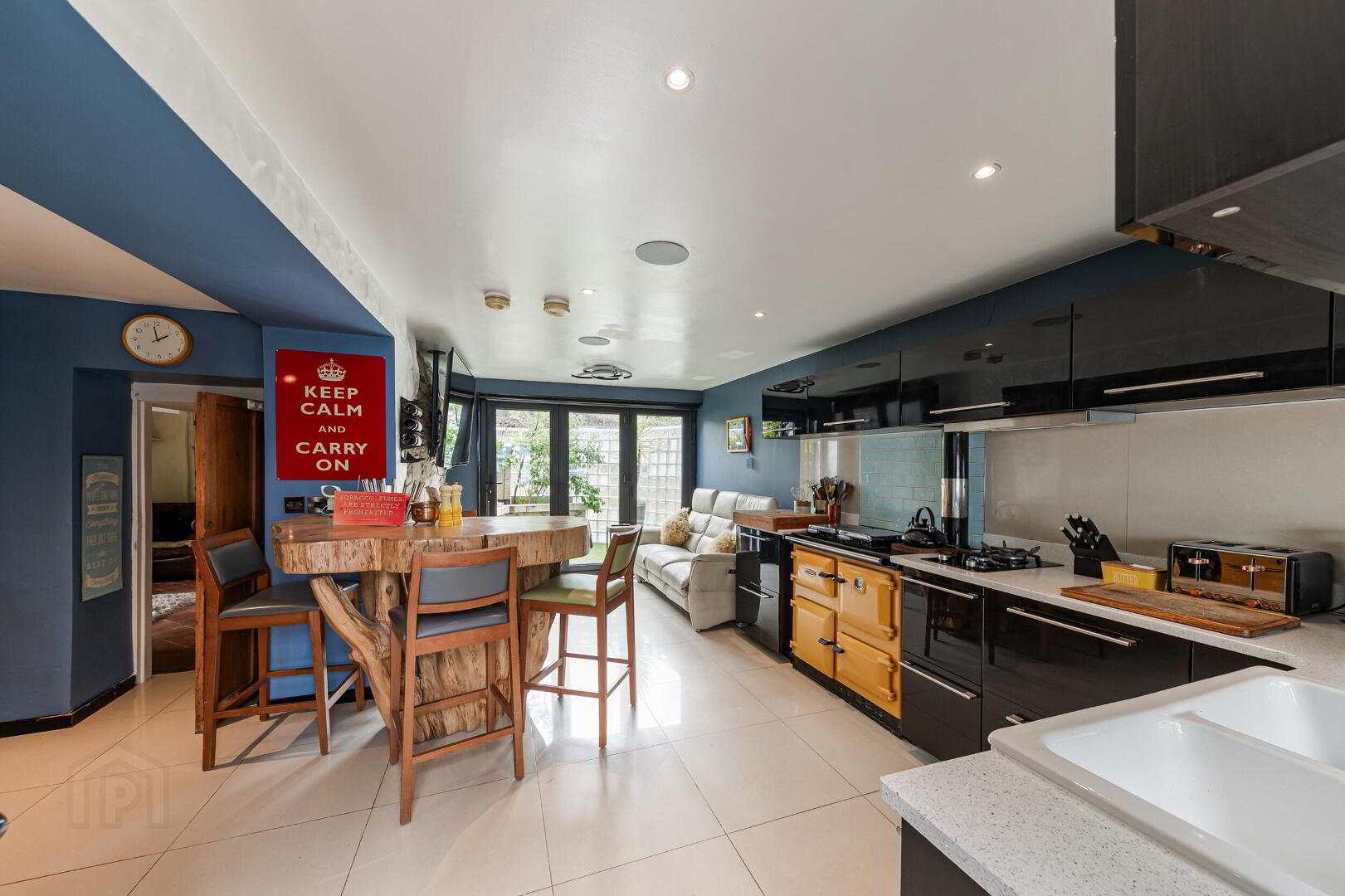 Hollytree Cottage, 10 Deer Park Road 28 of 88