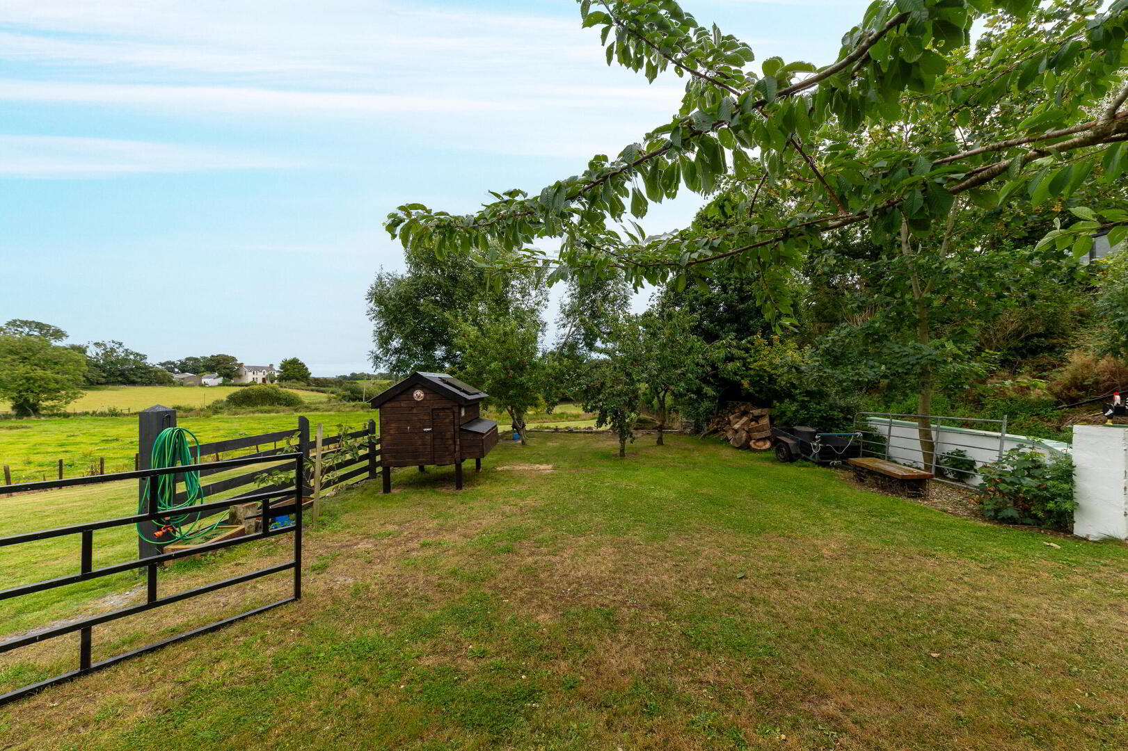 Hollytree Cottage, 10 Deer Park Road 75 of 88