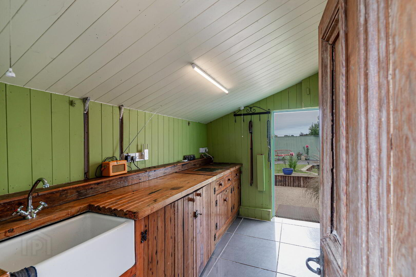 Hollytree Cottage, 10 Deer Park Road 61 of 88