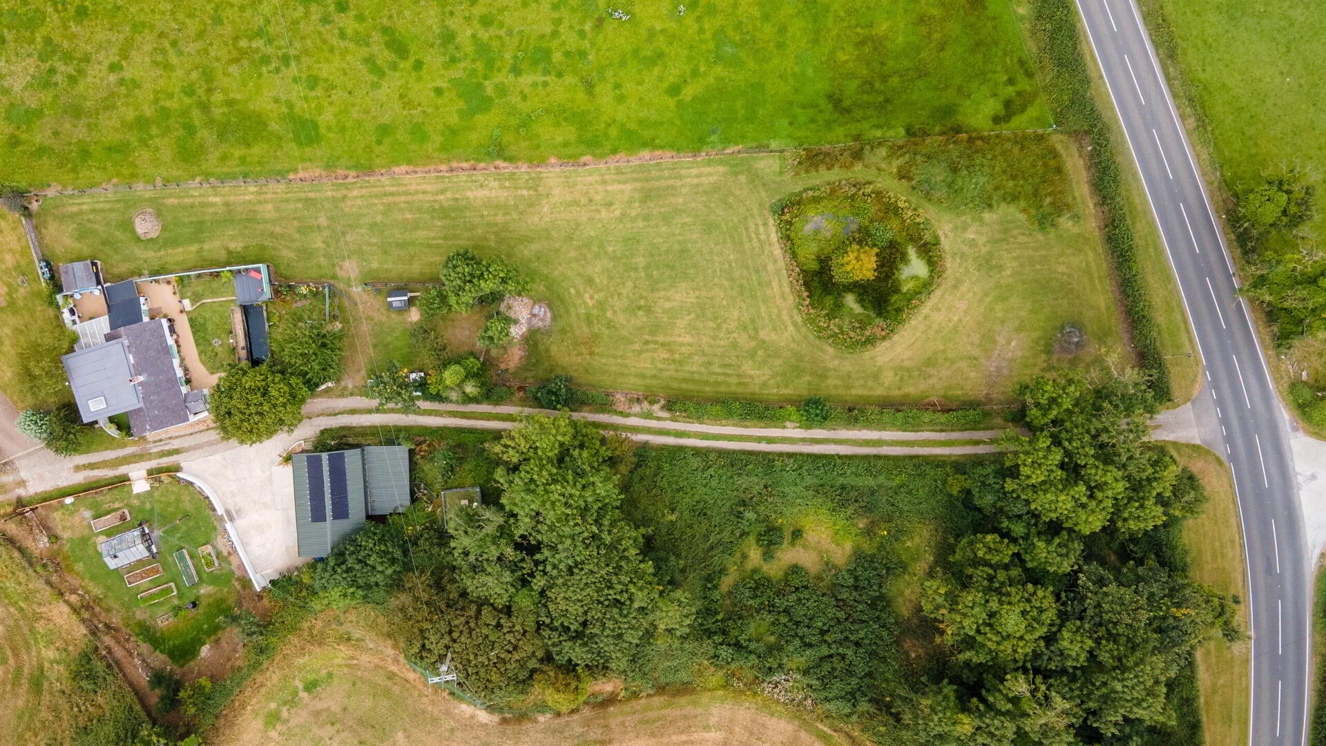 Hollytree Cottage, 10 Deer Park Road 82 of 88