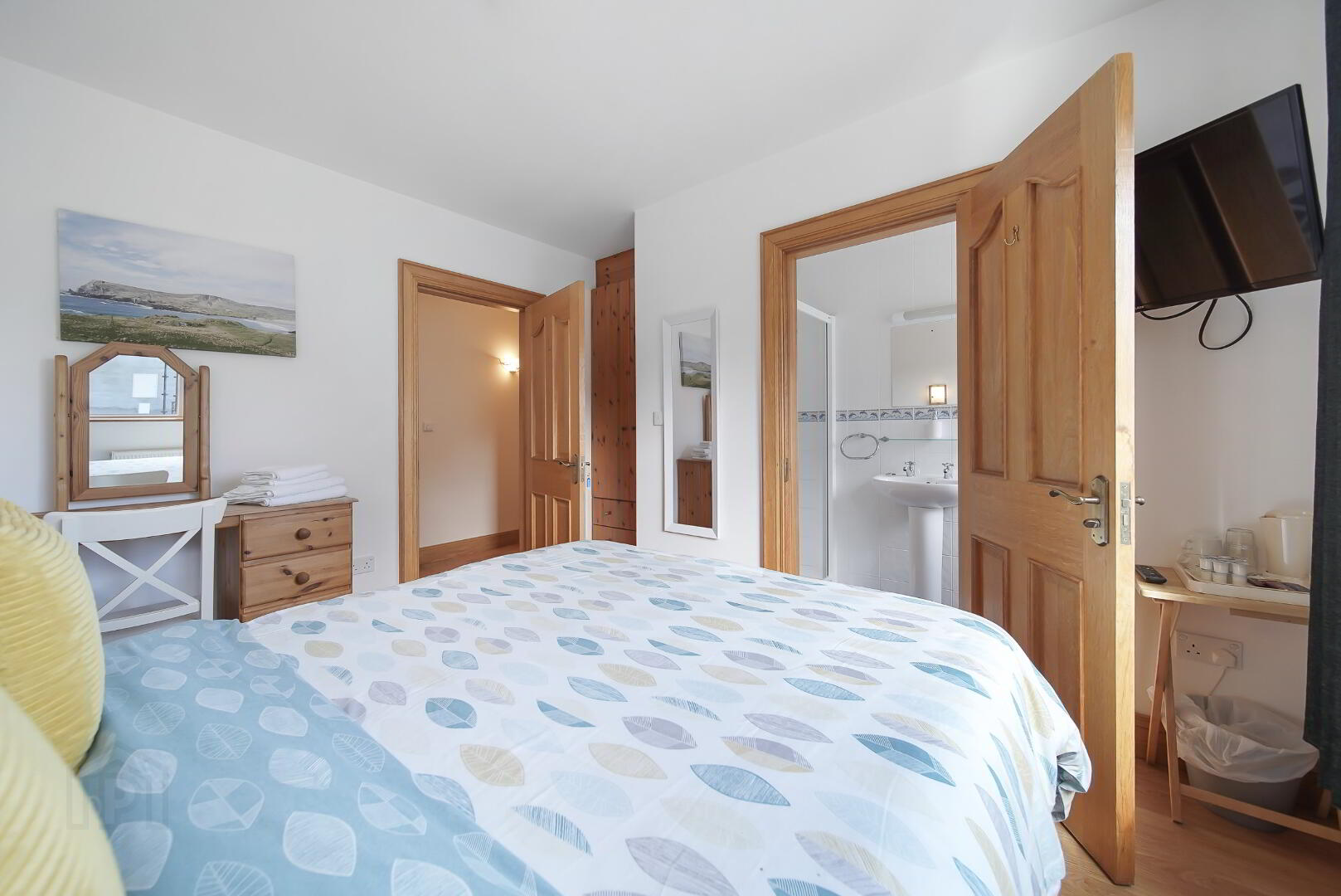 Slieve League House, Teelin 17 of 34