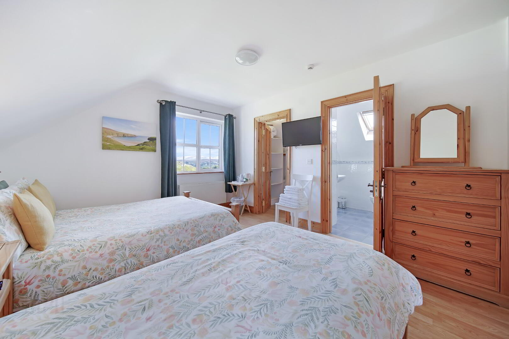 Slieve League House, Teelin 26 of 34