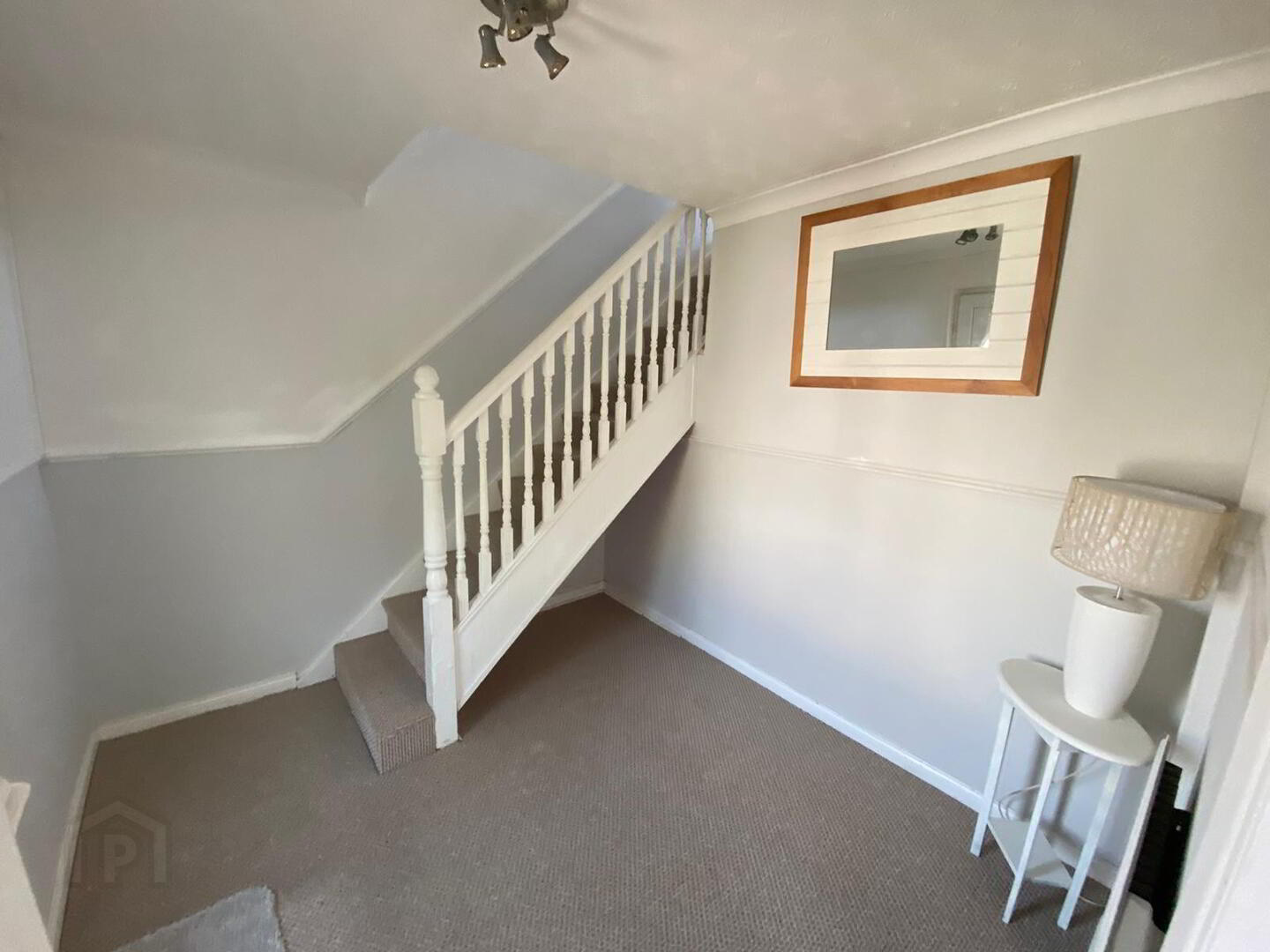 6 Thornfield Court 2 of 9