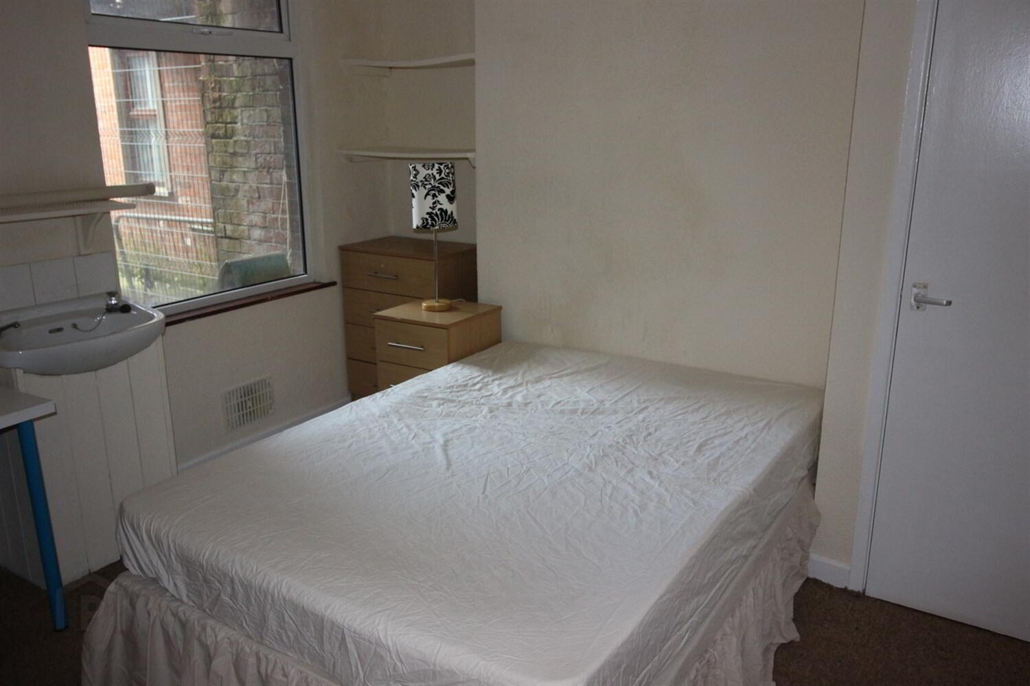 Apt 1, 13 Malone Avenue 8 of 8