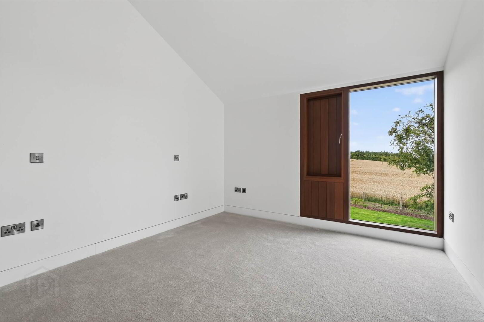 "Moor Park", 42 Moss Road 32 of 55