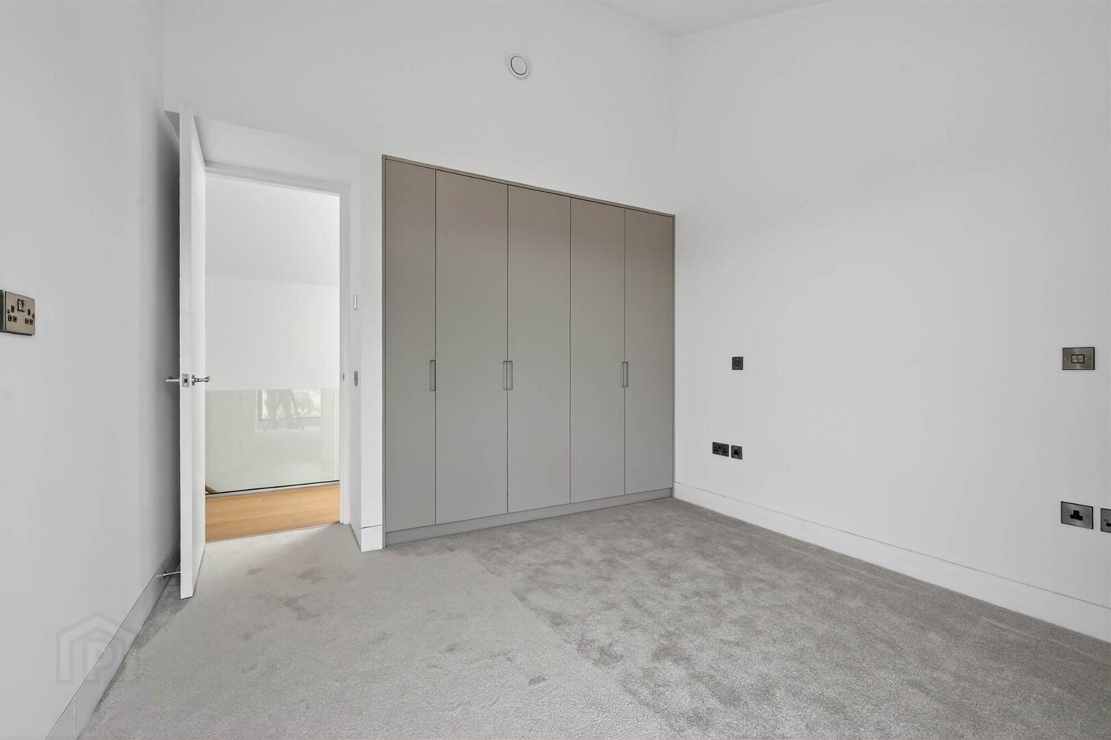 "Moor Park", 42 Moss Road 34 of 55