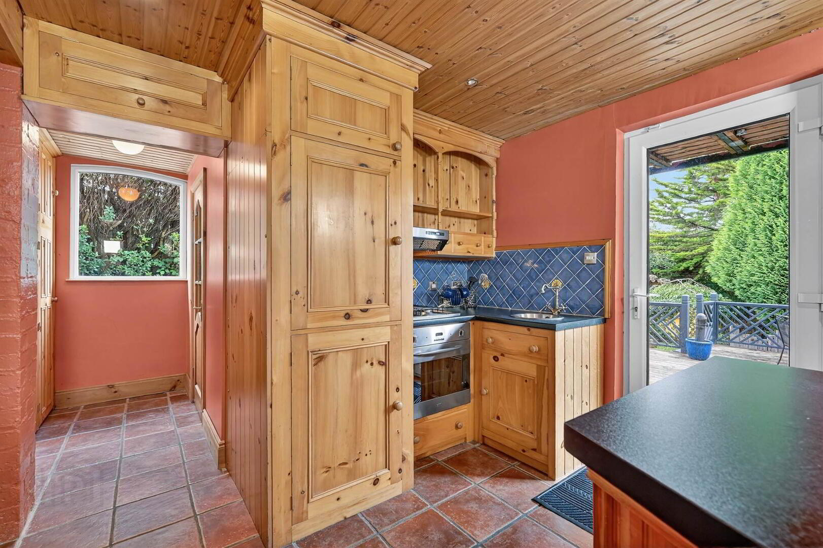 117 Hillsborough Road 33 of 39