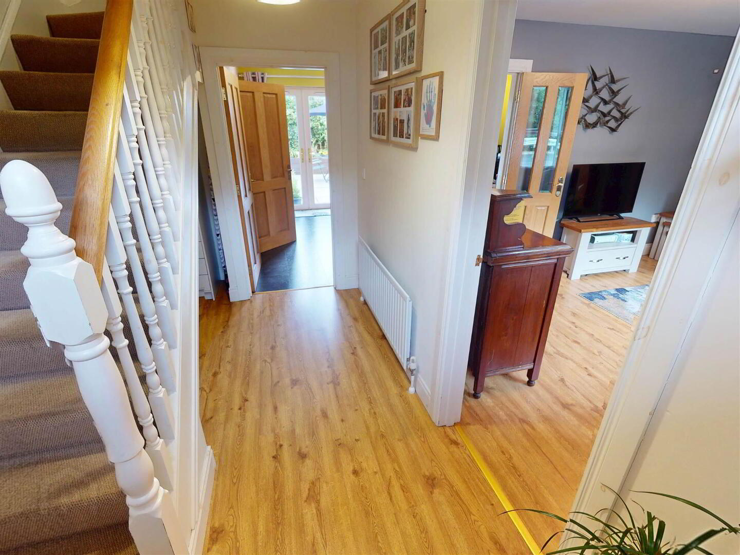 15 Barrack Hill 3 of 21