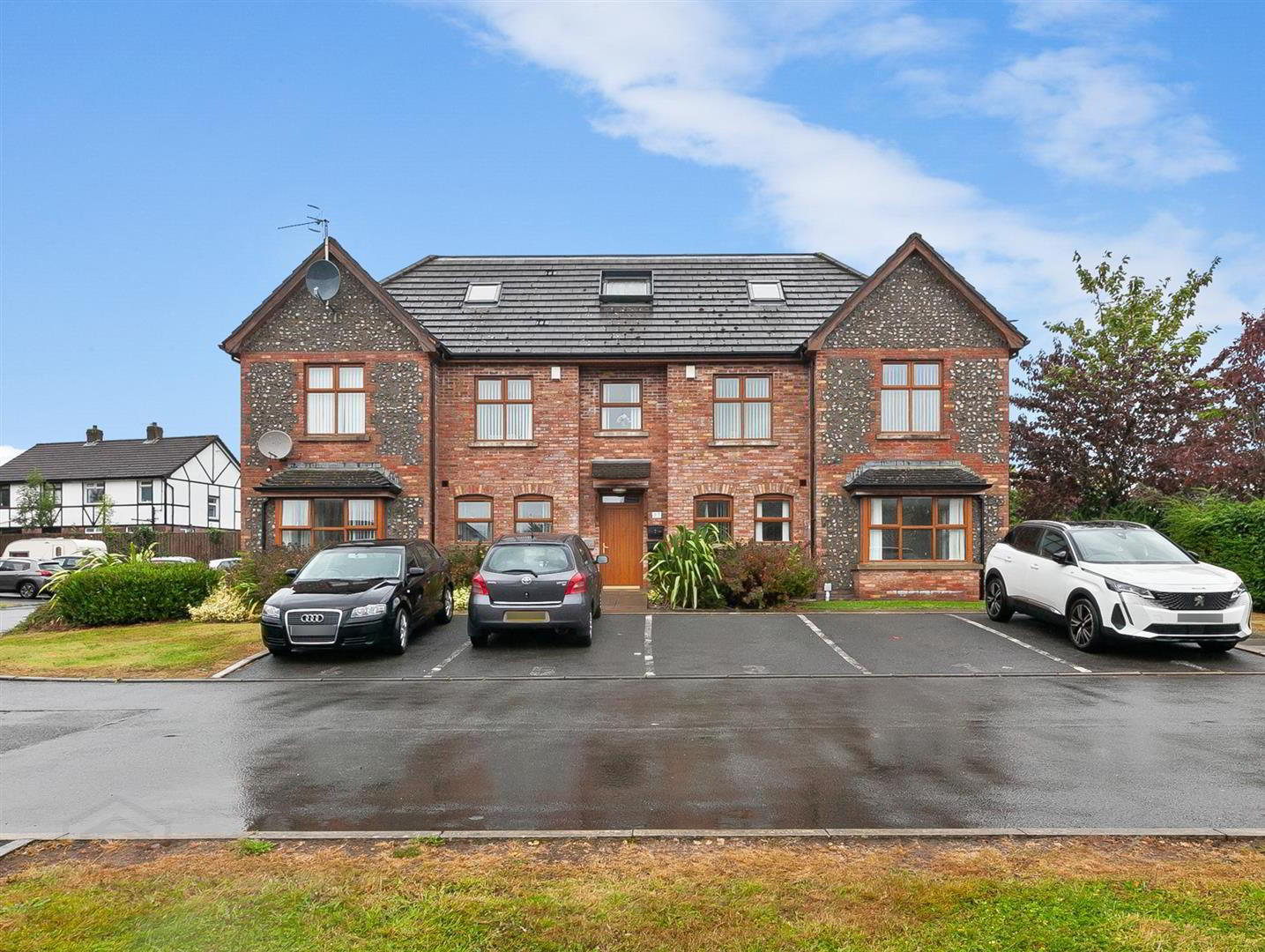 property description image