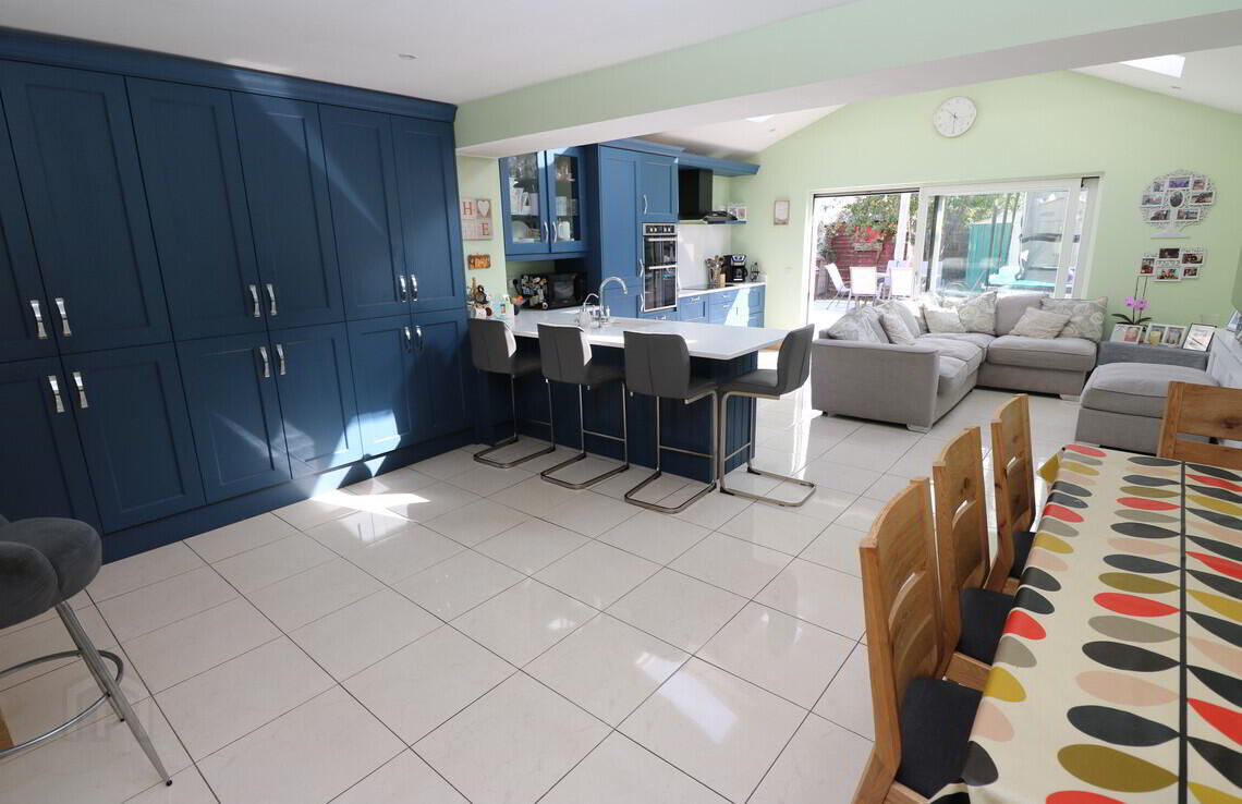 23 Castle Glen 7 of 33