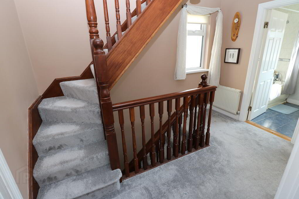 23 Castle Glen 25 of 33