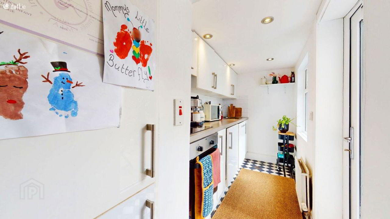 9 Phibsborough Avenue 13 of 25