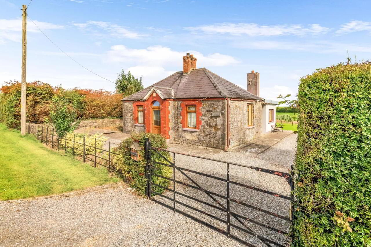 The Cottage, Skryne 3 of 20