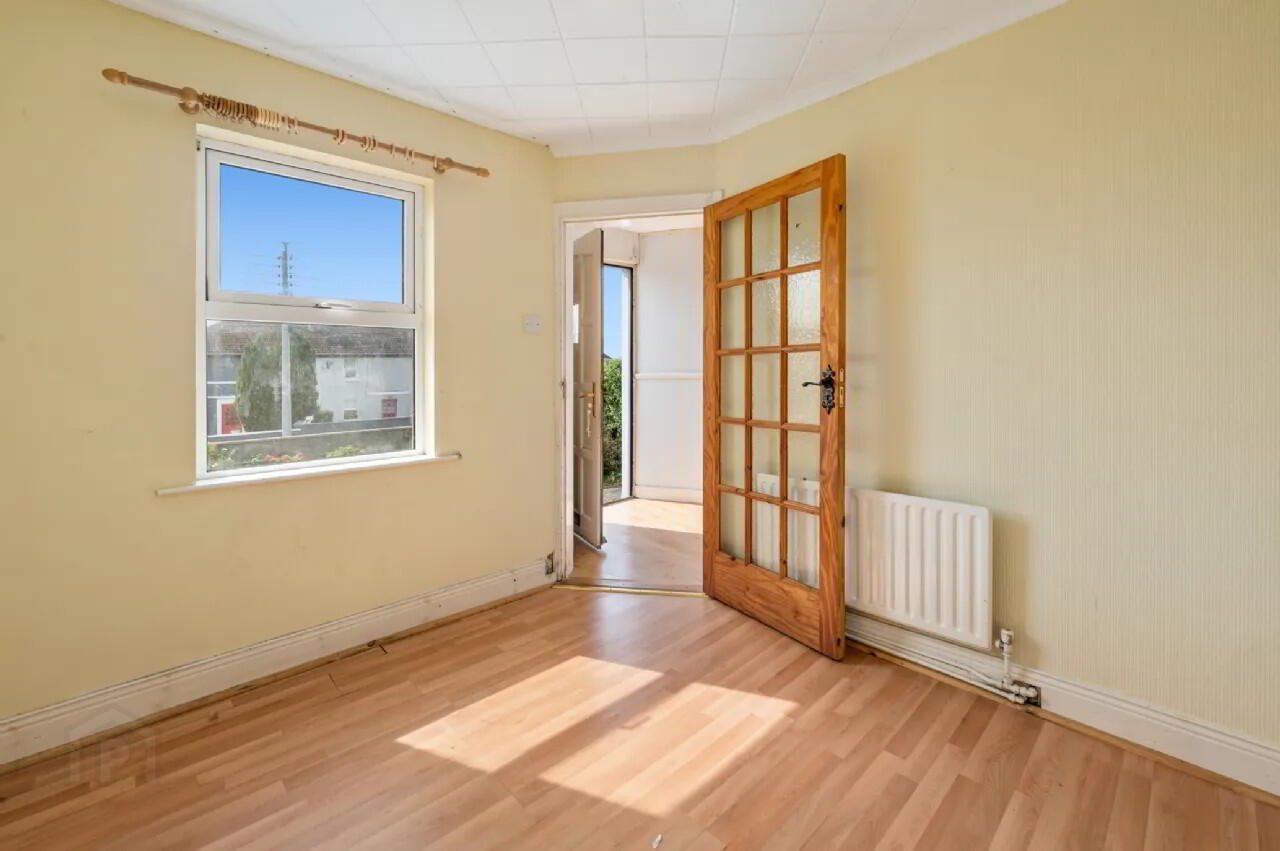 4 St Theresas Place 4 of 17