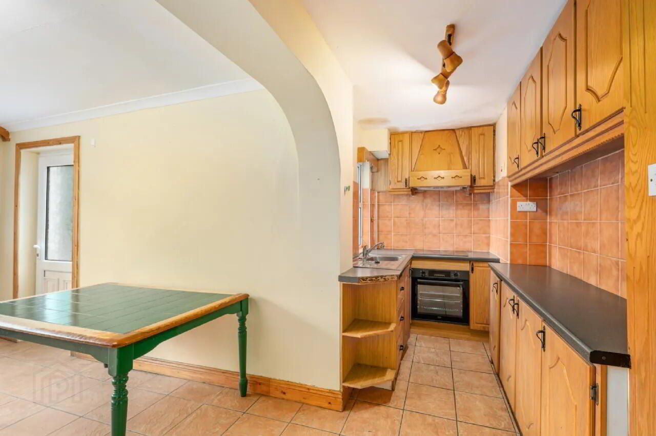 4 St Theresas Place 7 of 17