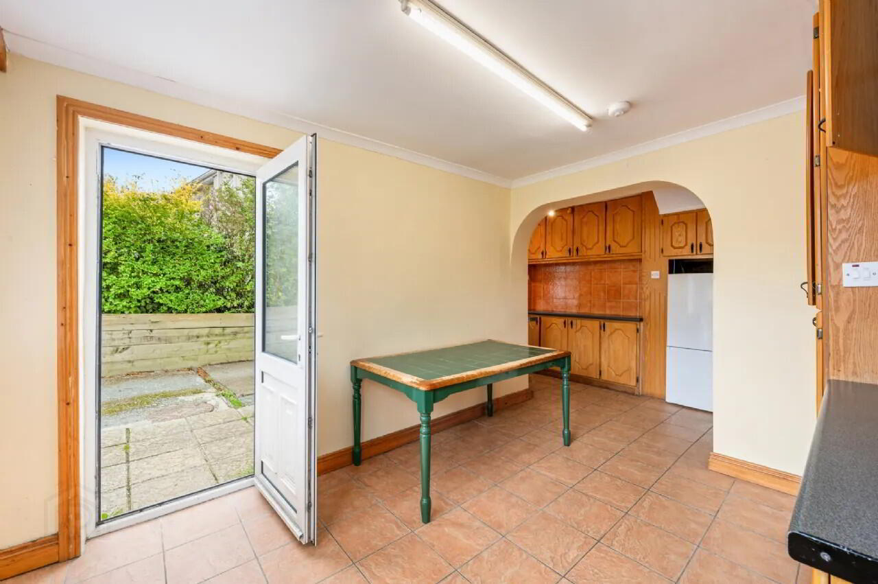4 St Theresas Place 9 of 17